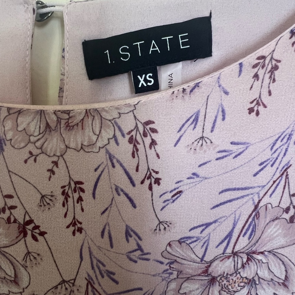 The perfect dress for a shower, wedding or event and very flattering! - Picture 3 of 3